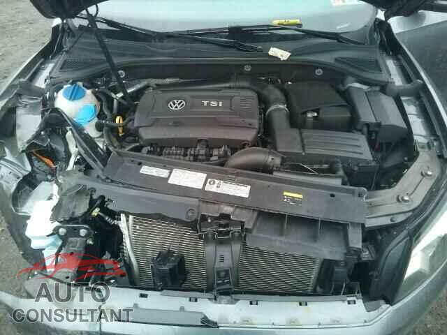 VOLKSWAGEN PASSAT 2015 - 1VWAT7A35FC040902