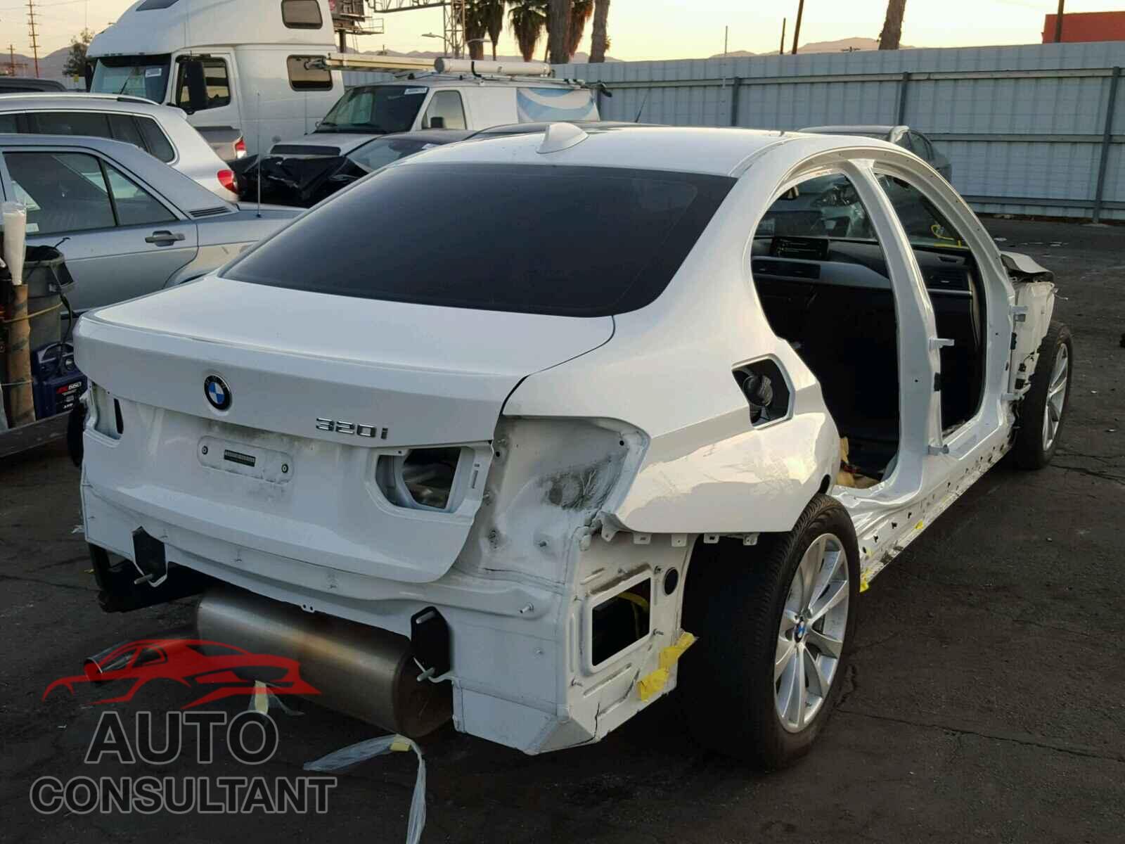 BMW 3 SERIES 2016 - WBA8E1G58GNT33651