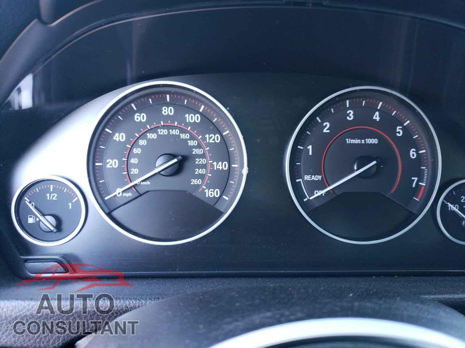 BMW 3 SERIES 2016 - WBA8E3G50GNU00366