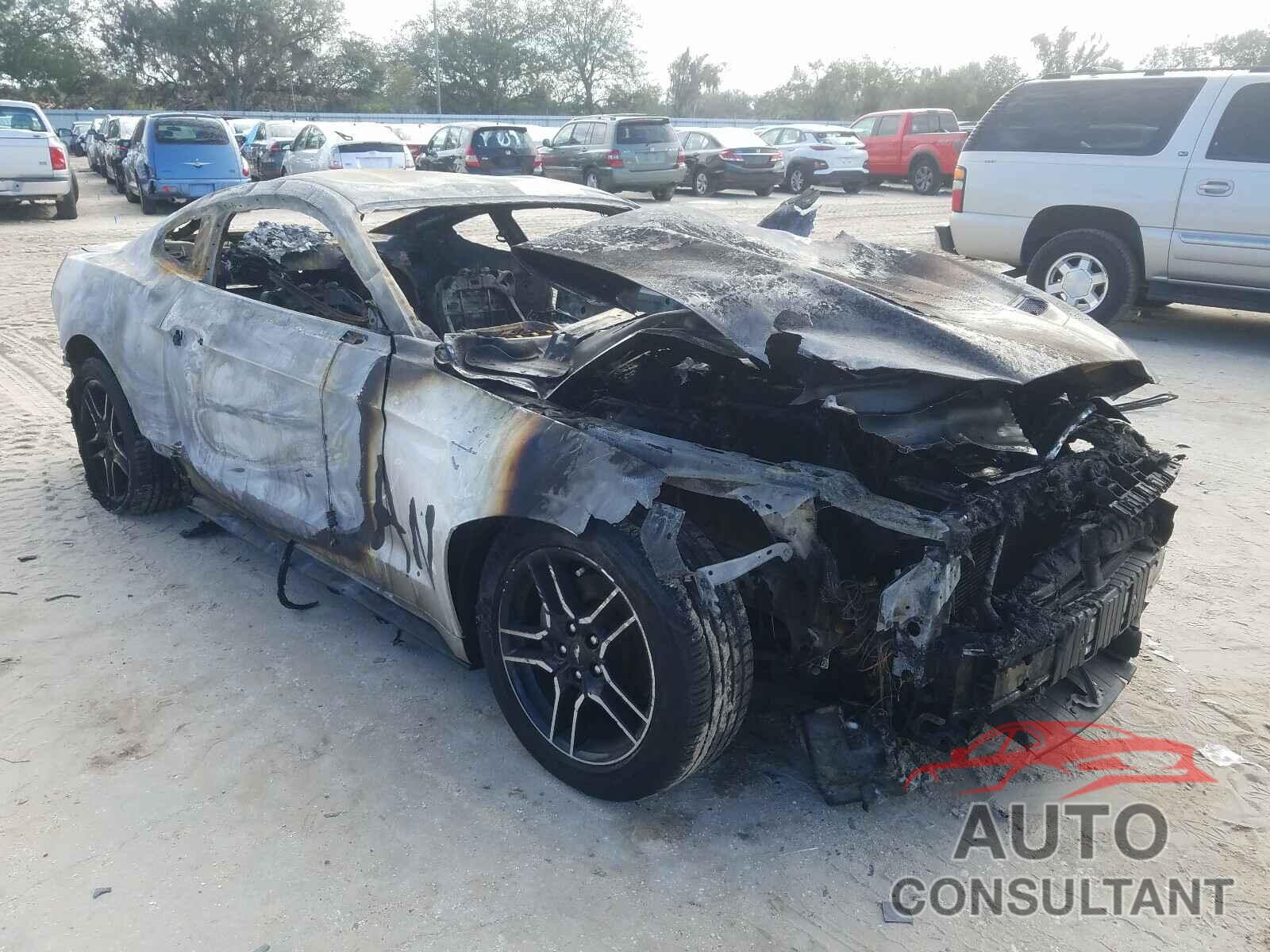 FORD MUSTANG 2018 - 1FA6P8THXJ5174870