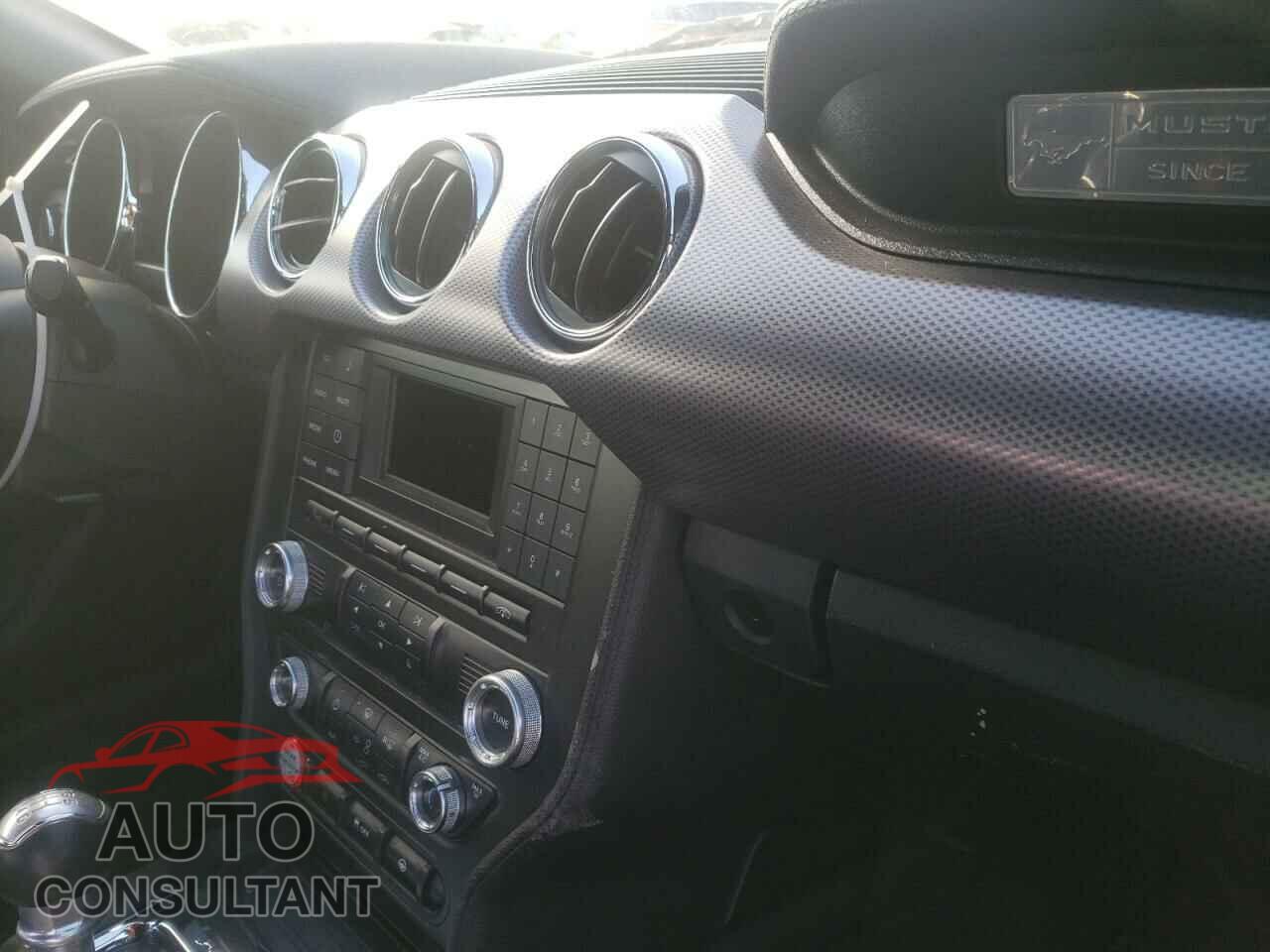 FORD MUSTANG 2017 - 1FA6P8TH4H5264977