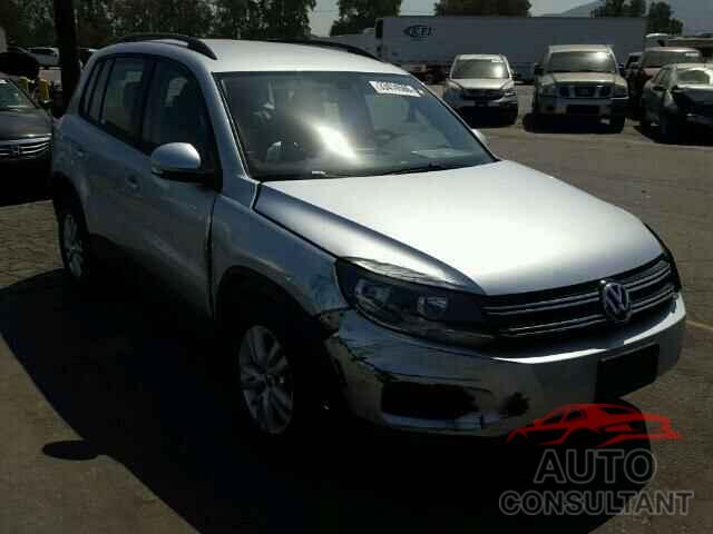 VOLKSWAGEN TIGUAN 2016 - WVGBV7AX4GW014307