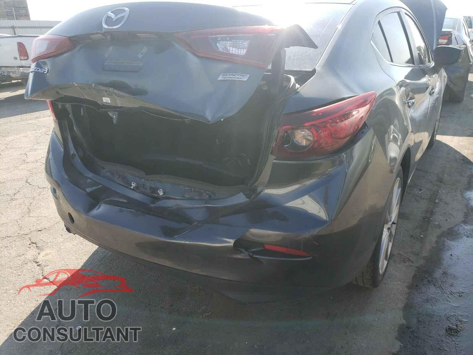 MAZDA 3 2017 - 3MZBN1V76HM120784