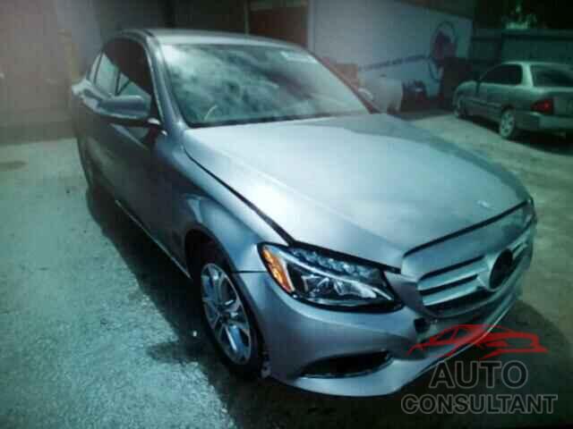 MERCEDES-BENZ C300 2015 - C300