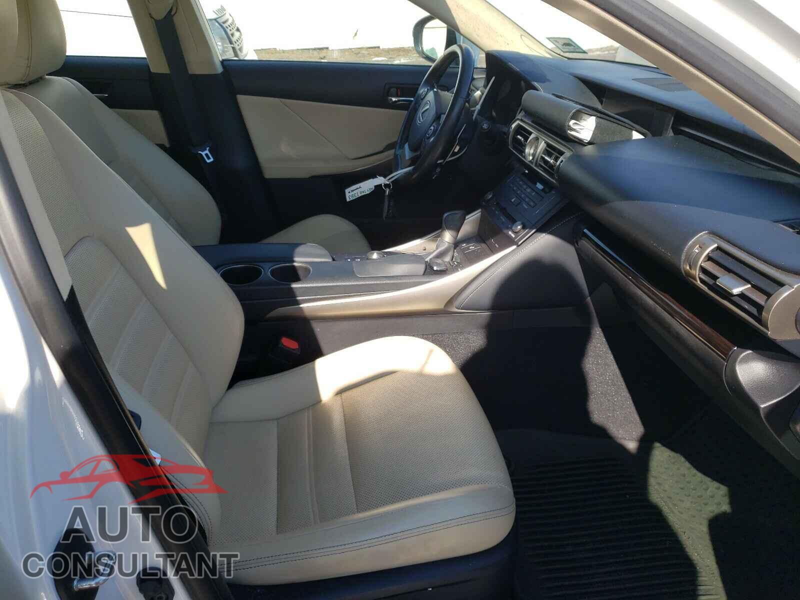 LEXUS IS 2016 - JTHCM1D27G5002536