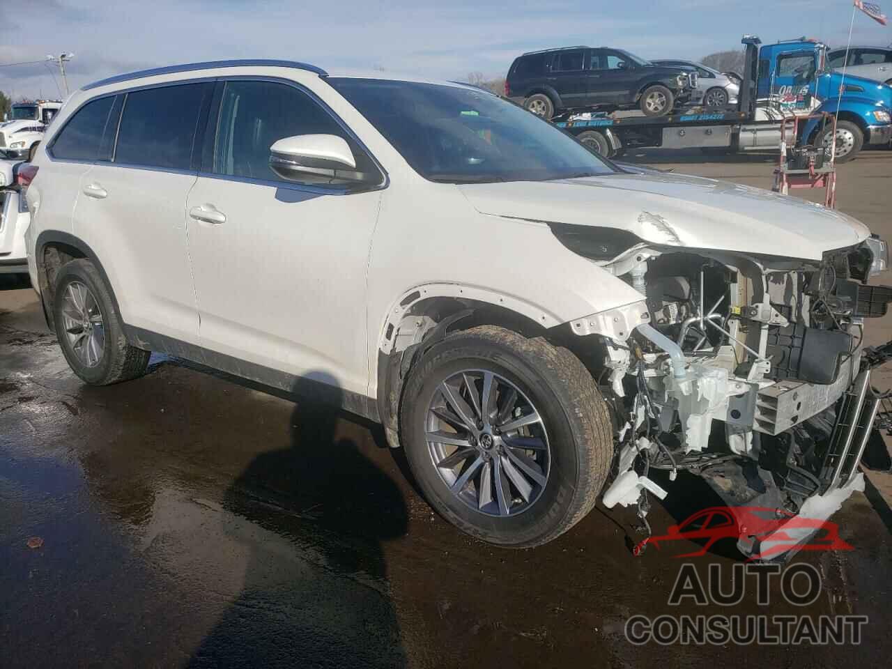 TOYOTA HIGHLANDER 2019 - 5TDJZRFH6KS567793