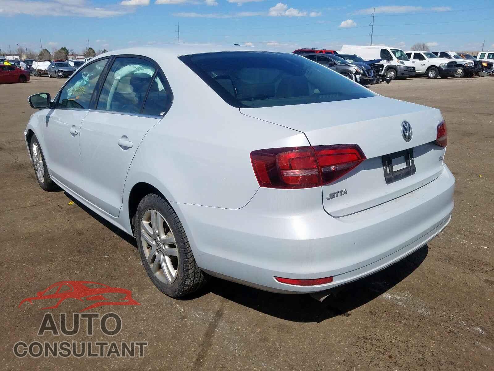 VOLKSWAGEN JETTA 2017 - 3VW2B7AJ0HM368946