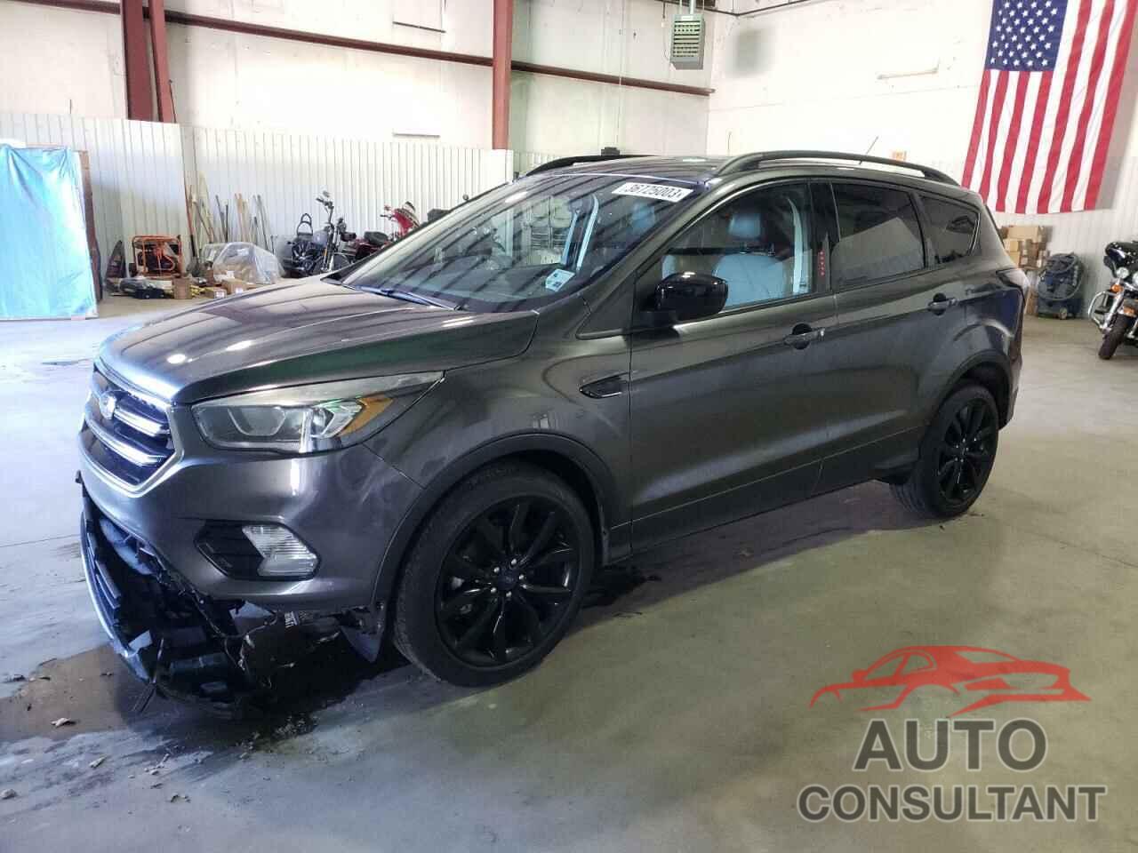 FORD ESCAPE 2017 - 1FMCU0GDXHUD34899