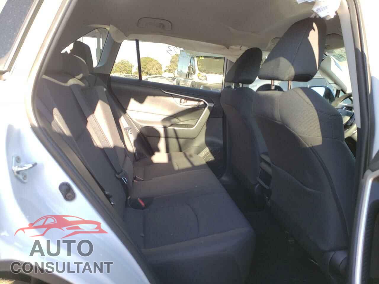 TOYOTA RAV4 2021 - 2T3H1RFV7MW150485