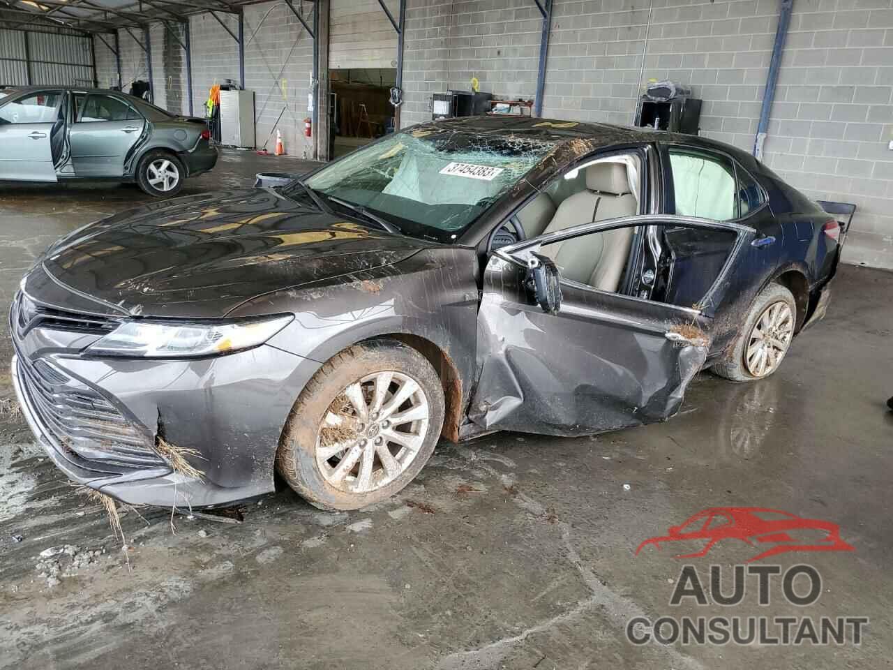 TOYOTA CAMRY 2018 - JTNB11HK8J3004021