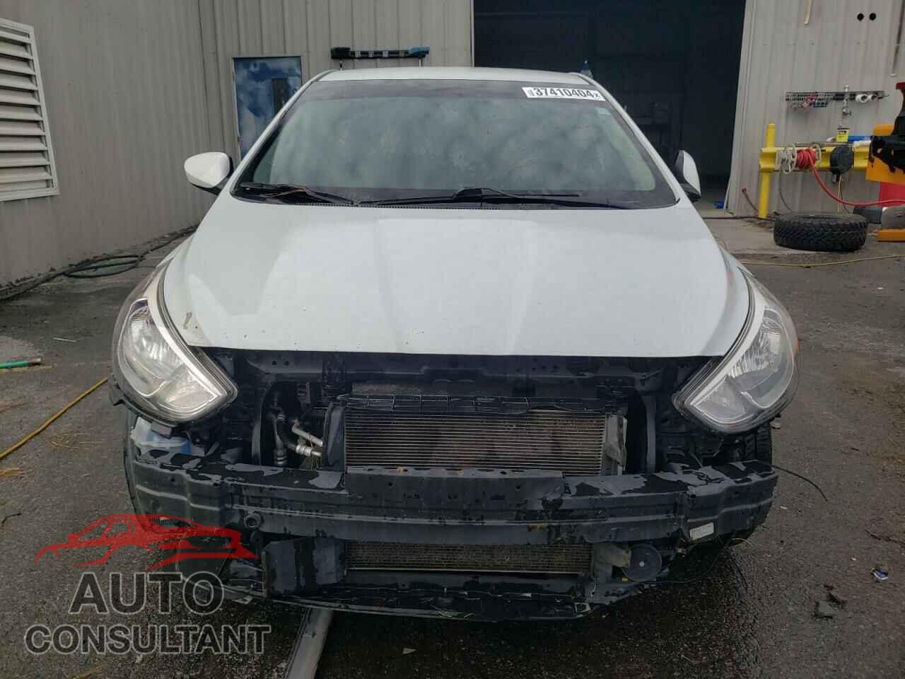 HYUNDAI ACCENT 2017 - KMHCT4AE1HU359265