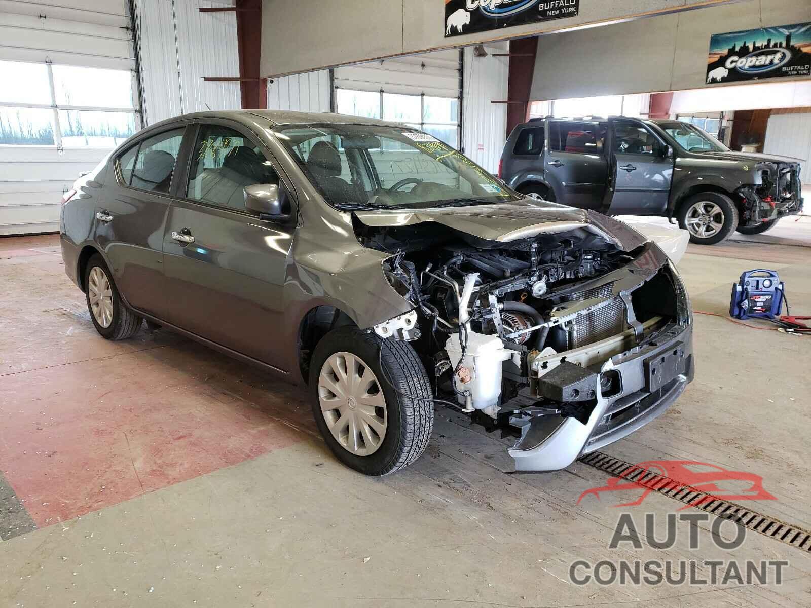 NISSAN VERSA 2017 - 3N1CN7AP7HL824081