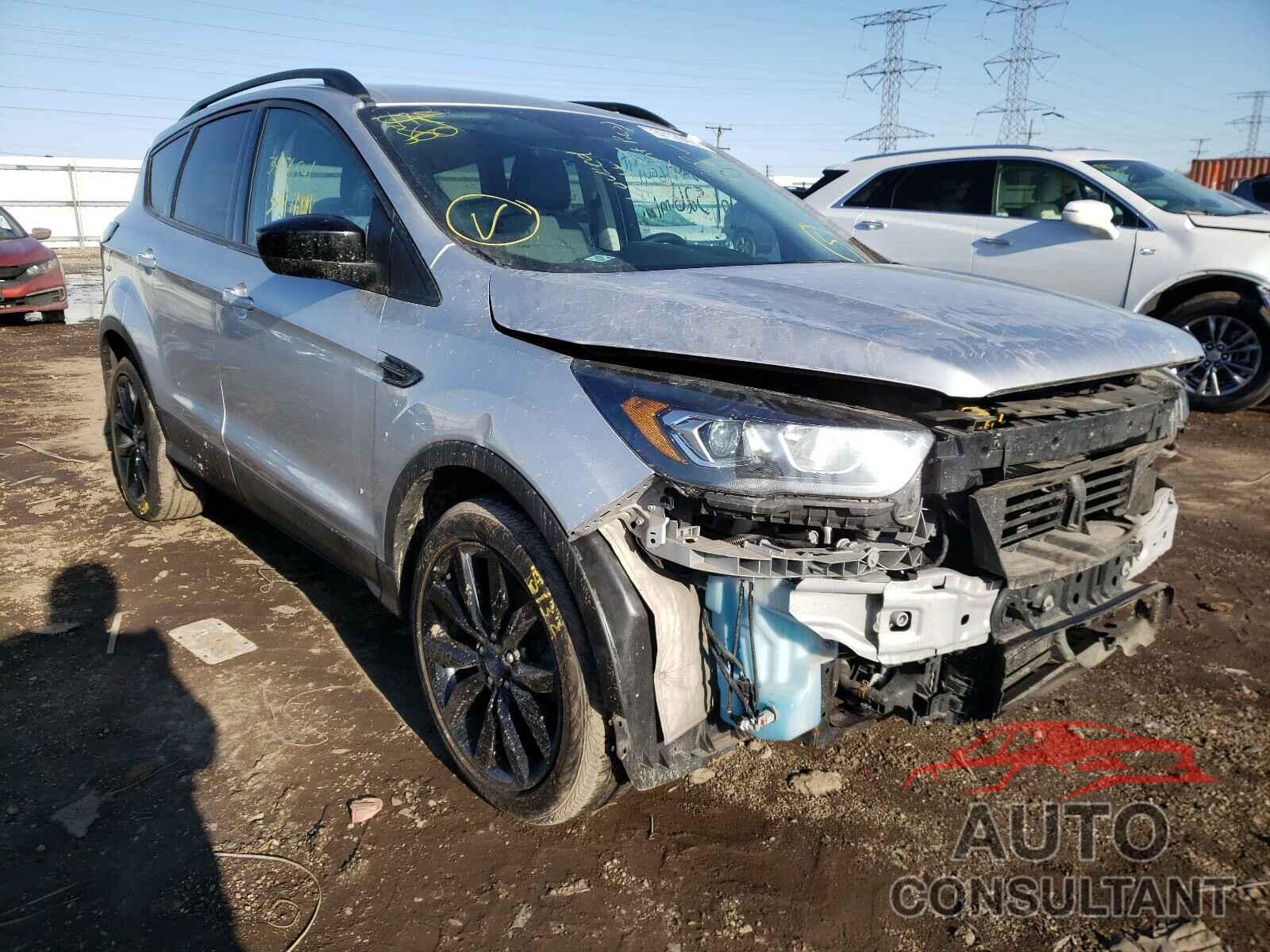 FORD ESCAPE 2017 - 1FMCU0GD7HUC61166
