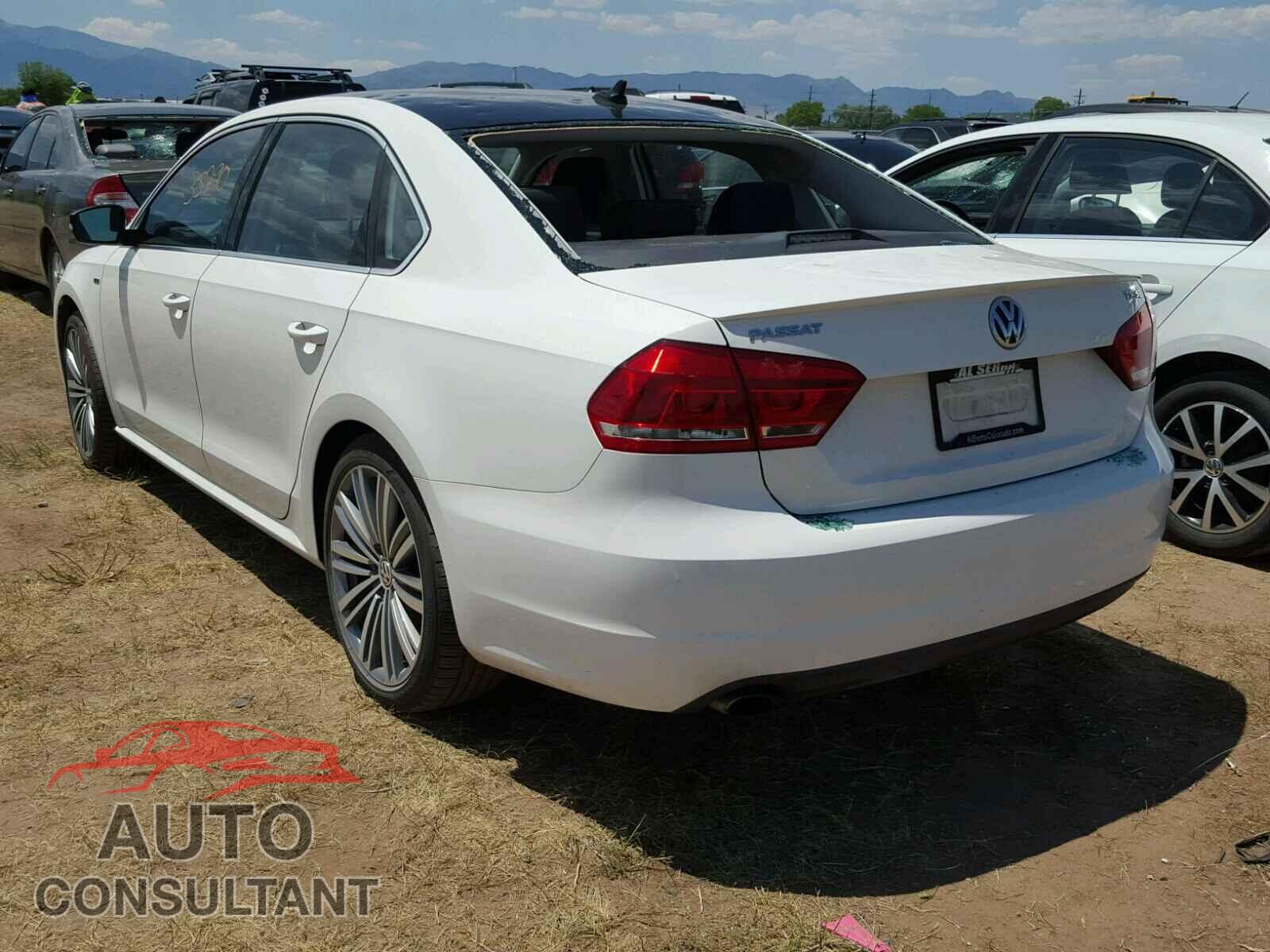 VOLKSWAGEN PASSAT 2015 - 1VWBS7A34FC010278