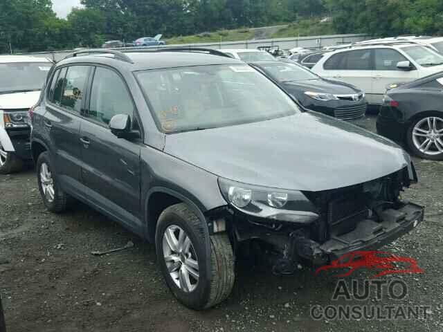 VOLKSWAGEN TIGUAN 2016 - WVGBV7AX0GW598012