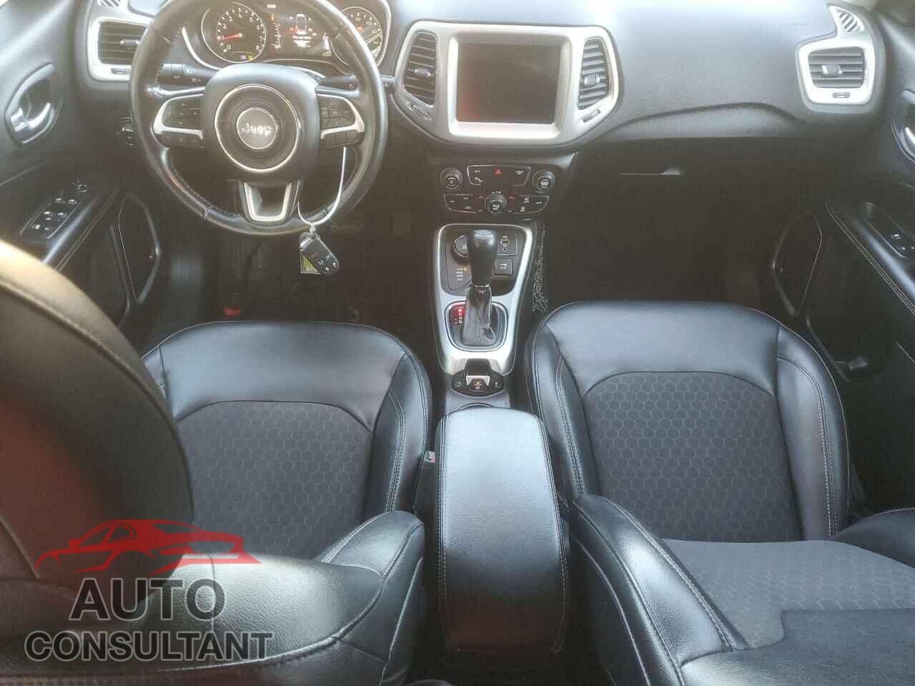 JEEP COMPASS 2018 - 3C4NJDBB4JT144468