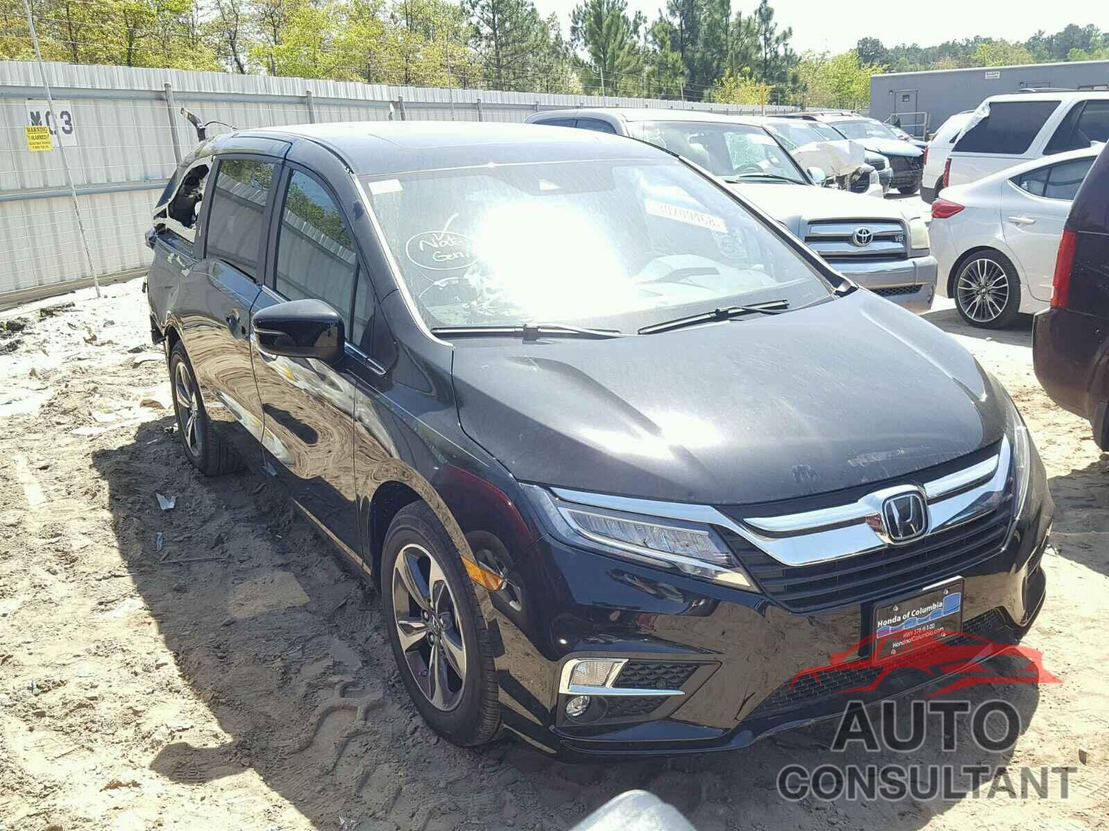 HONDA ODYSSEY 2018 - 5FNRL6H81JB052817