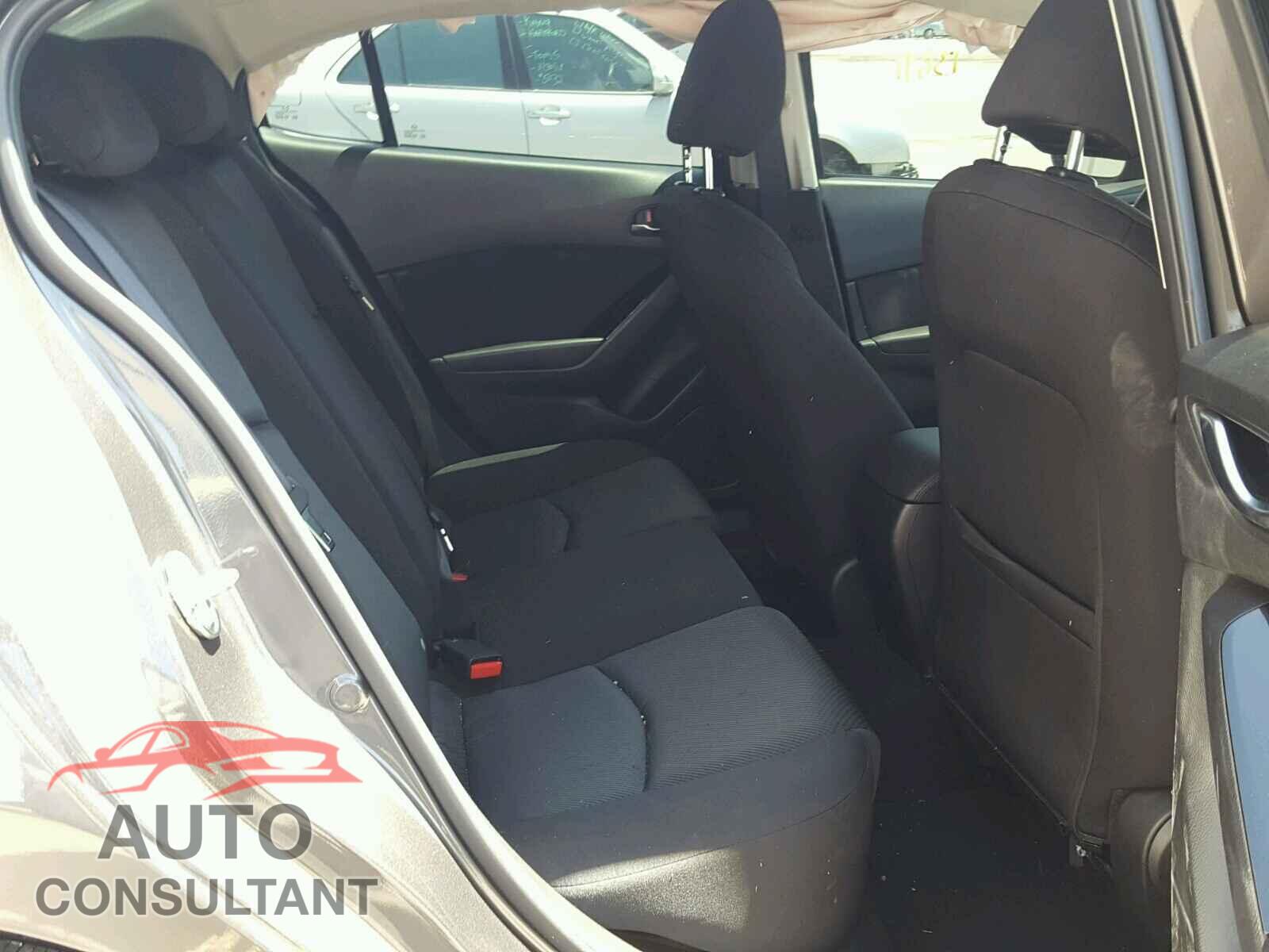 MAZDA 3 2017 - 3MZBN1U71HM153631