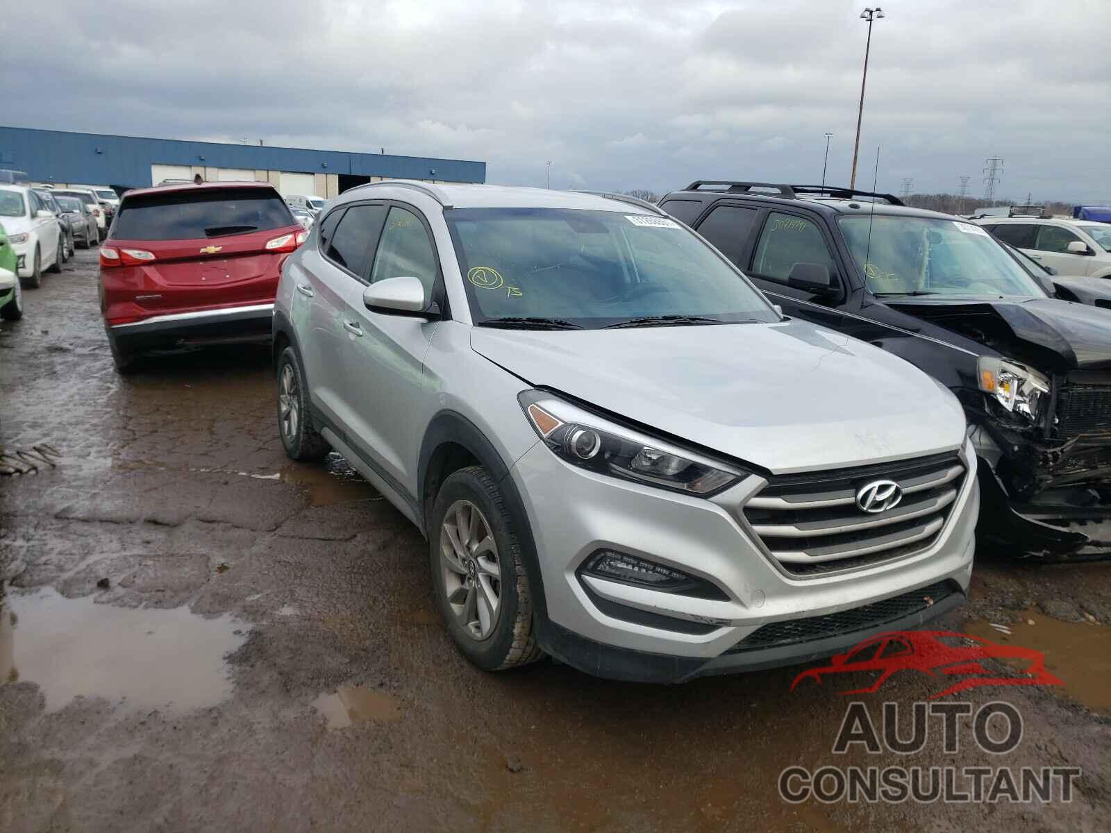 HYUNDAI TUCSON 2018 - KM8J3CA46JU725137