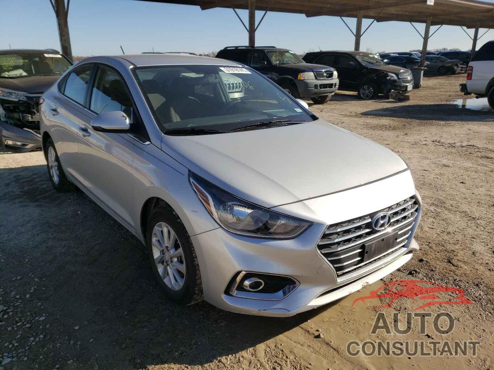 HYUNDAI ACCENT 2019 - 3KPC24A3XKE087911