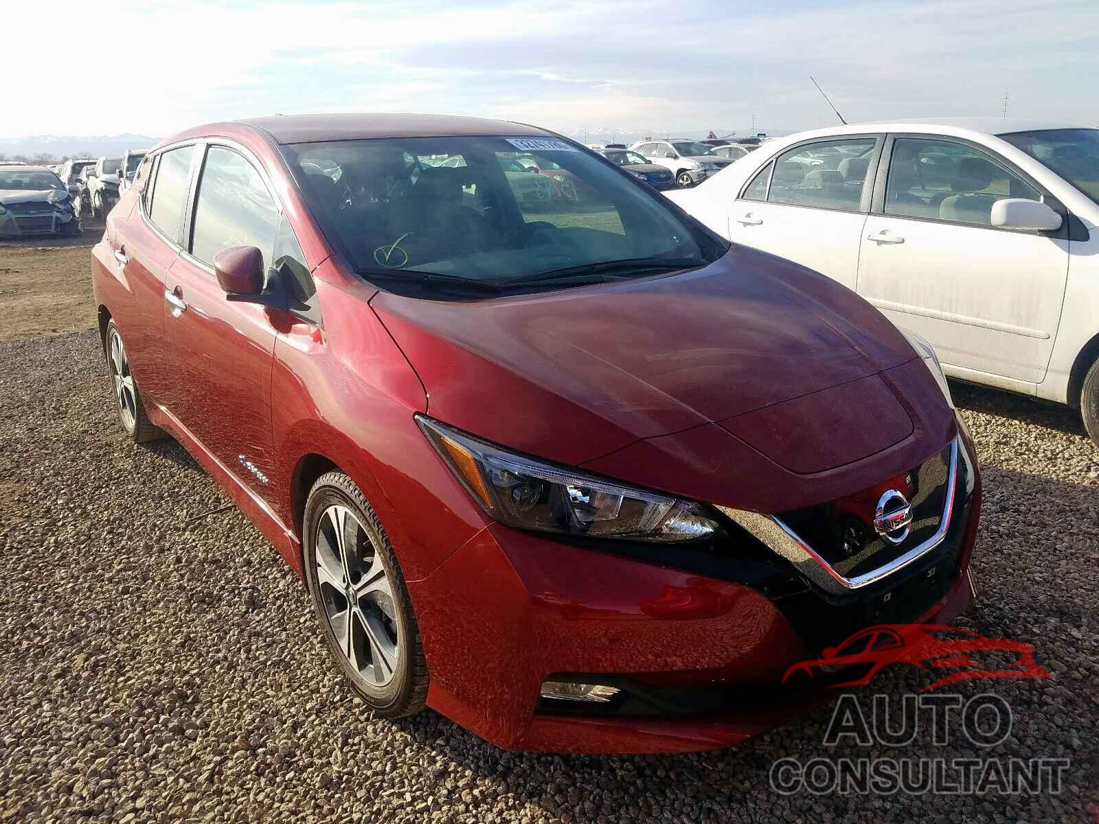 NISSAN LEAF 2018 - 5TFSZ5ANXJX158294