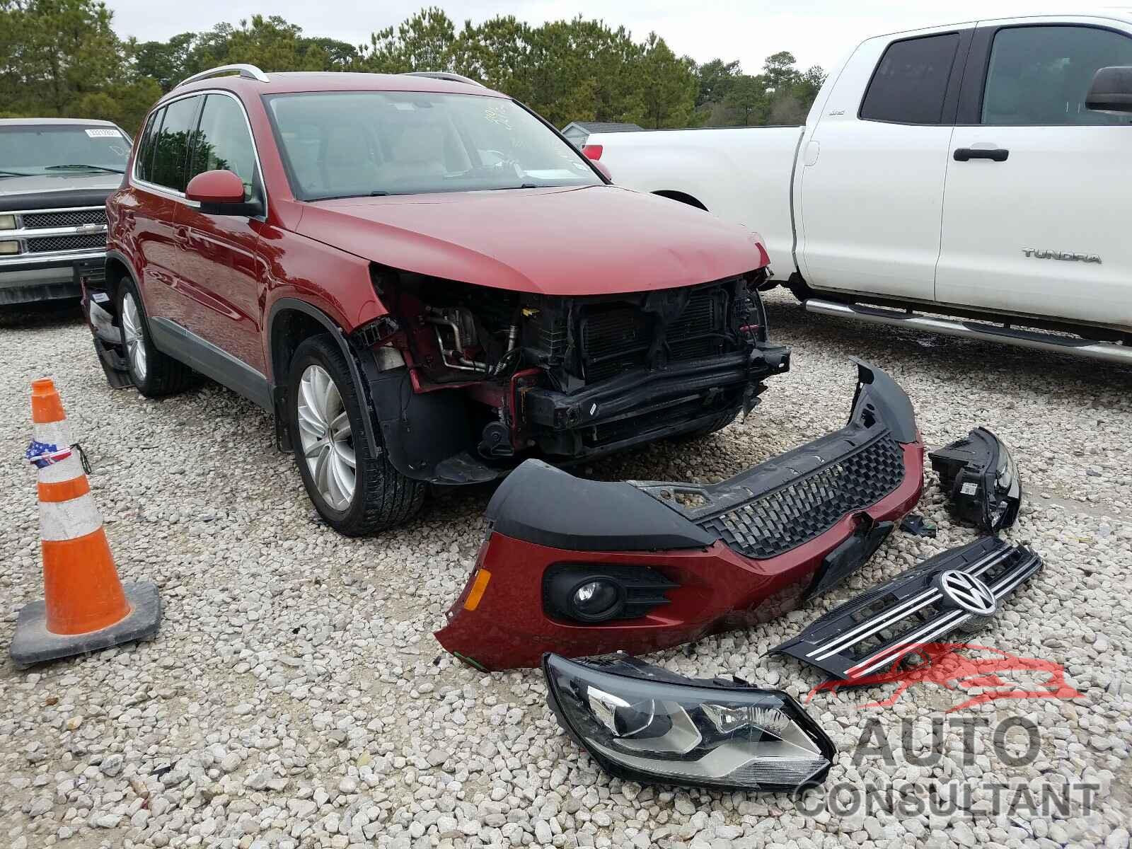 VOLKSWAGEN TIGUAN 2016 - WVGBV7AX4GW020608