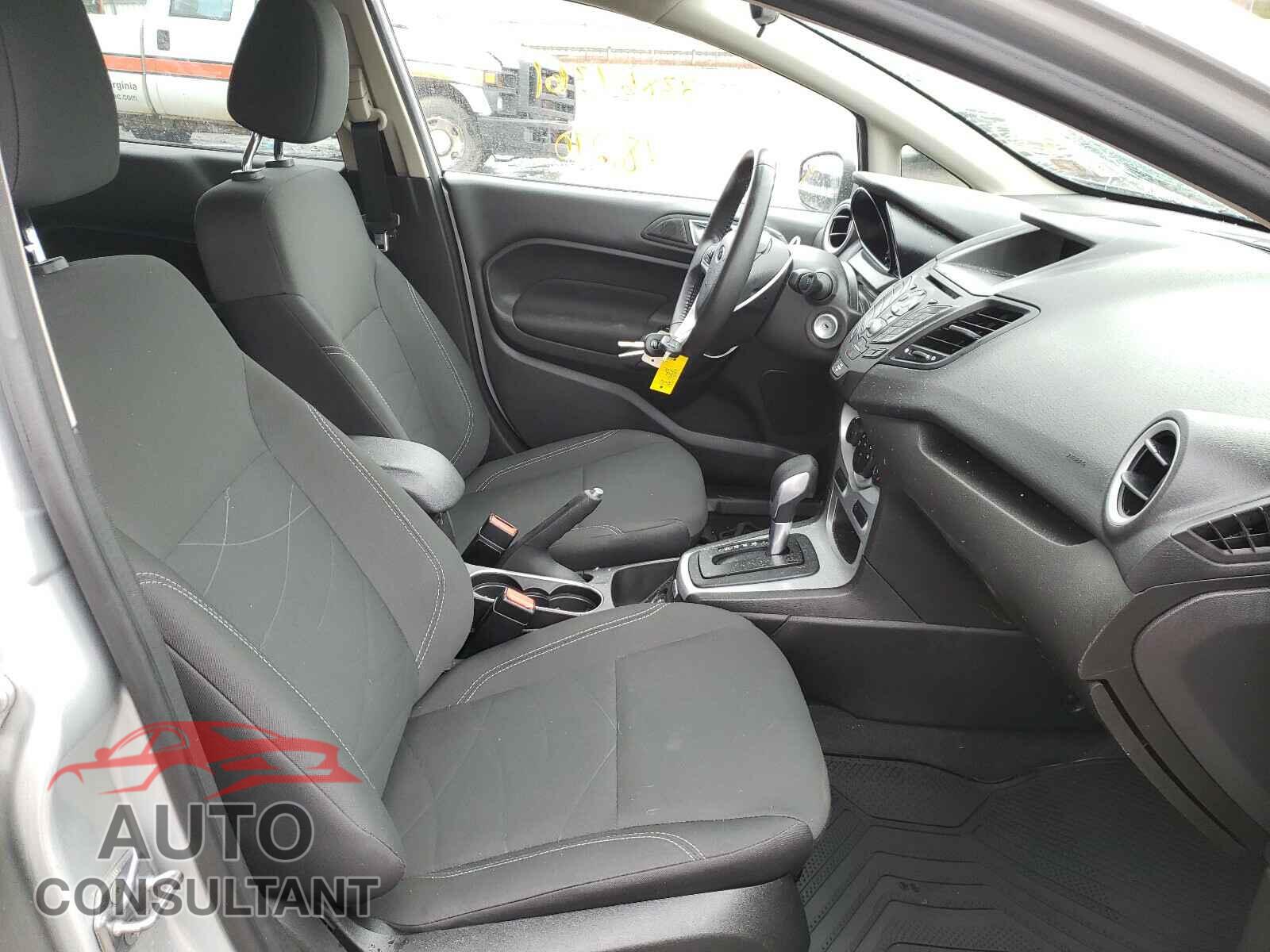 FORD FIESTA 2016 - 3FADP4EJ3GM137601