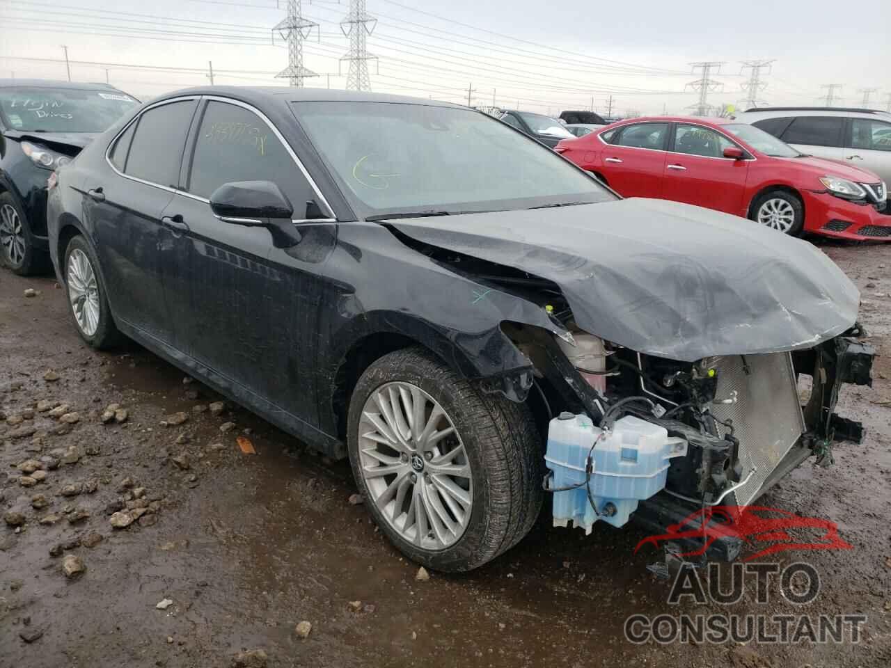 TOYOTA CAMRY 2018 - 4T1B11HK6JU038534