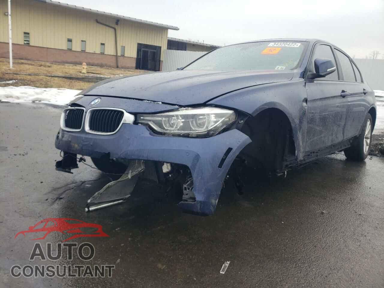 BMW 3 SERIES 2018 - WBA8E5G5XJNV02132