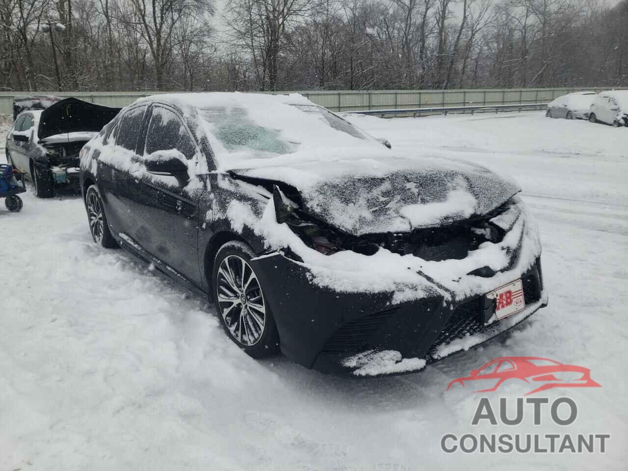 TOYOTA CAMRY 2018 - 4T1B11HK2JU150764
