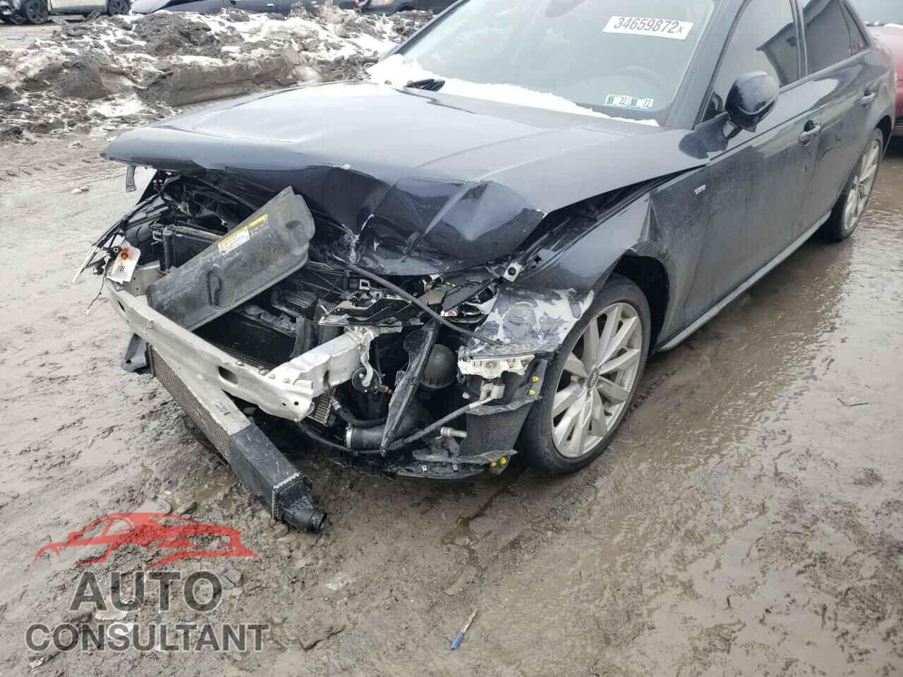 AUDI A4 2018 - WAUDNAF45JN001925
