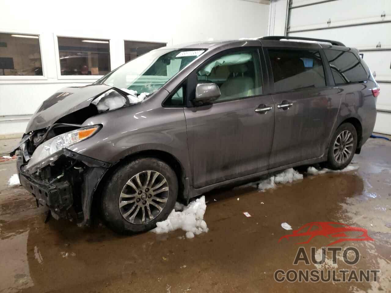 TOYOTA SIENNA 2019 - 5TDYZ3DCXKS991917