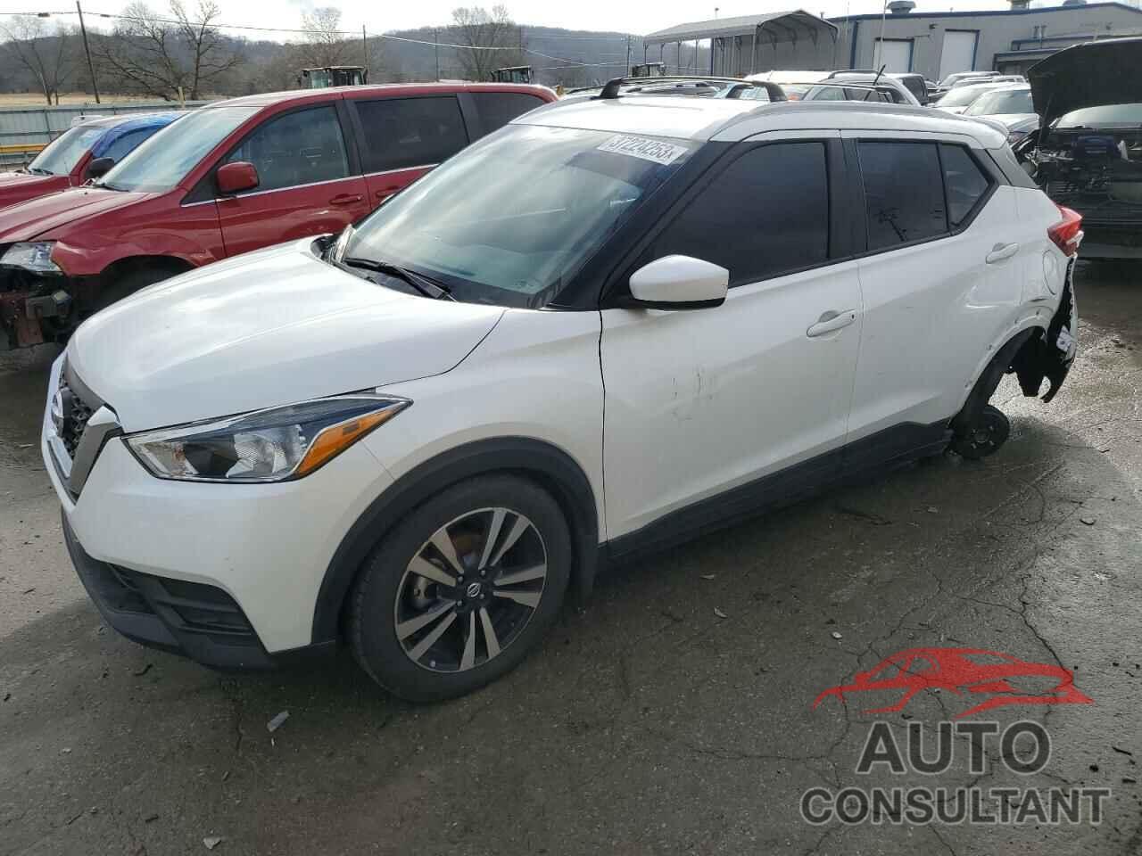 NISSAN KICKS 2018 - 3N1CP5CU5JL535465