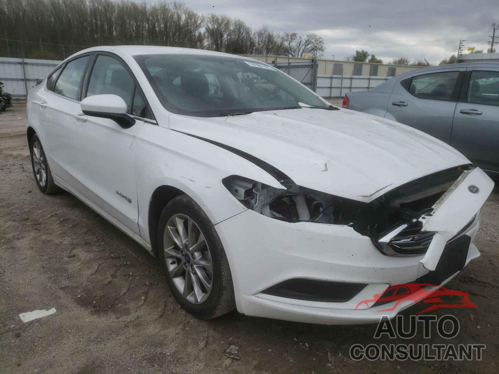 FORD FUSION 2017 - 3FA6P0LU4HR324848