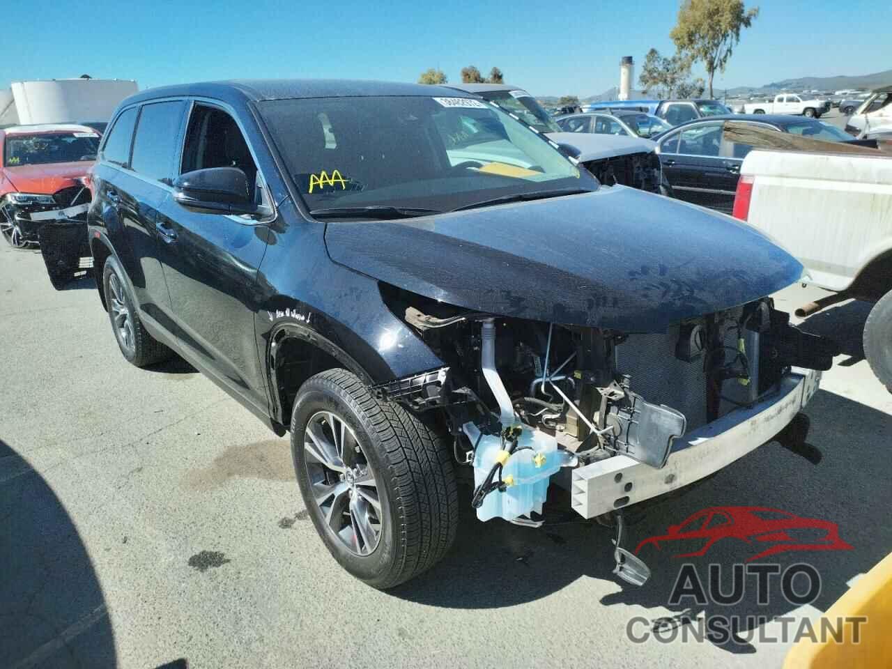 TOYOTA HIGHLANDER 2019 - 5TDBZRFH1KS735120
