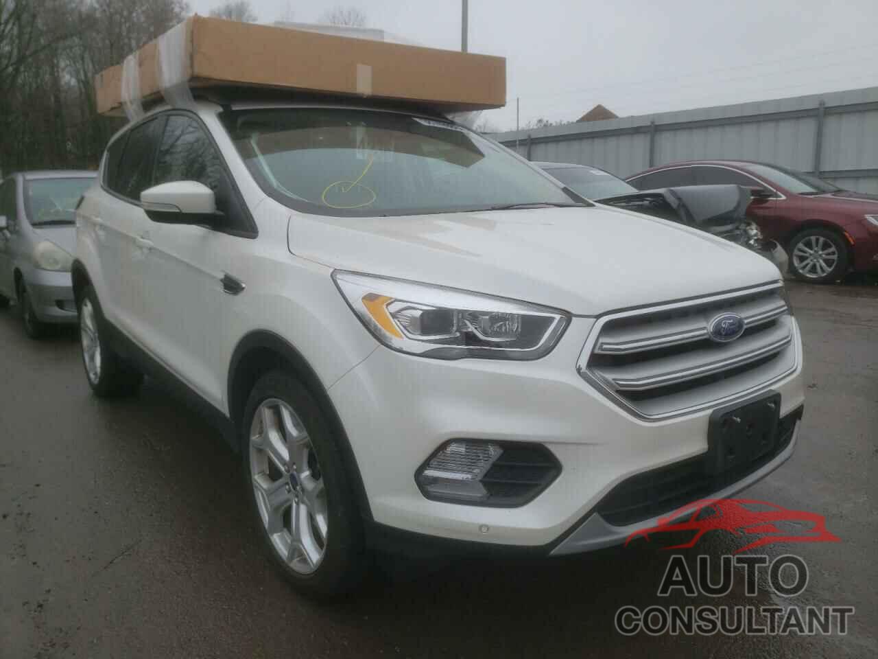 FORD ESCAPE 2019 - 1FMCU9J94KUB19177