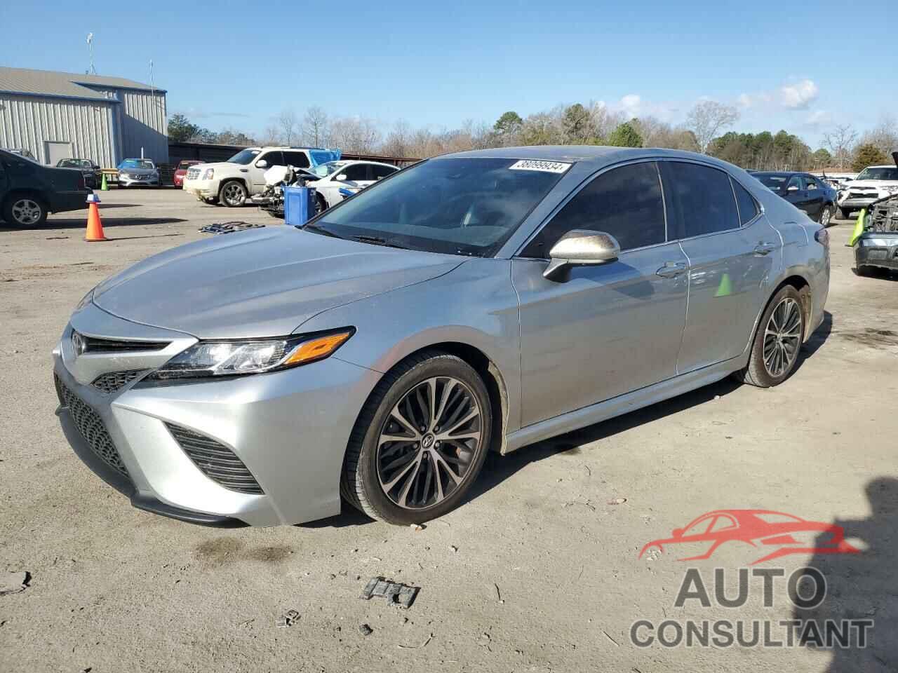 TOYOTA CAMRY 2018 - 4T1B11HKXJU070094