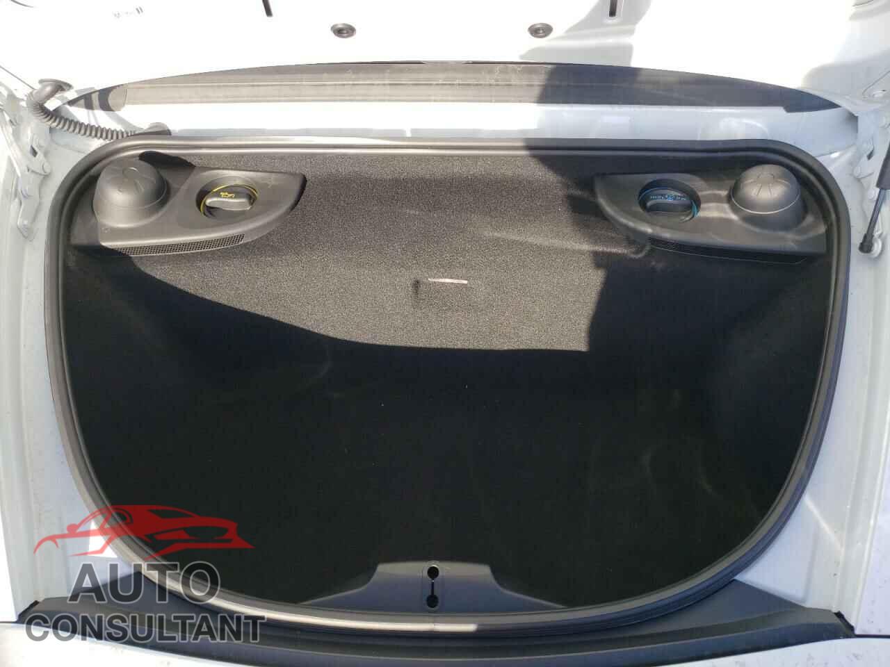 PORSCHE BOXSTER 2019 - WP0CA2A80KS211409