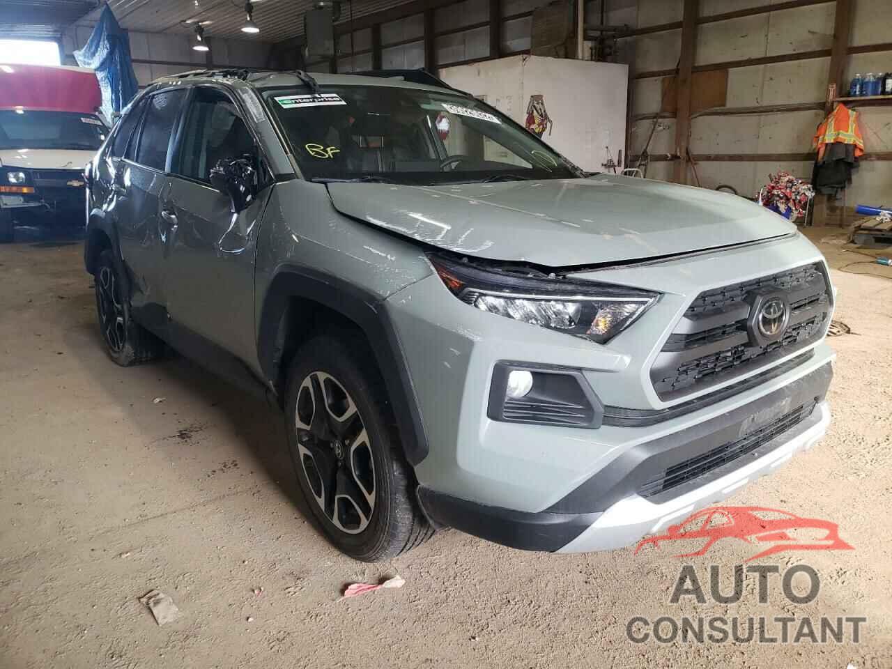 TOYOTA RAV4 2020 - 2T3J1RFV8LC102043