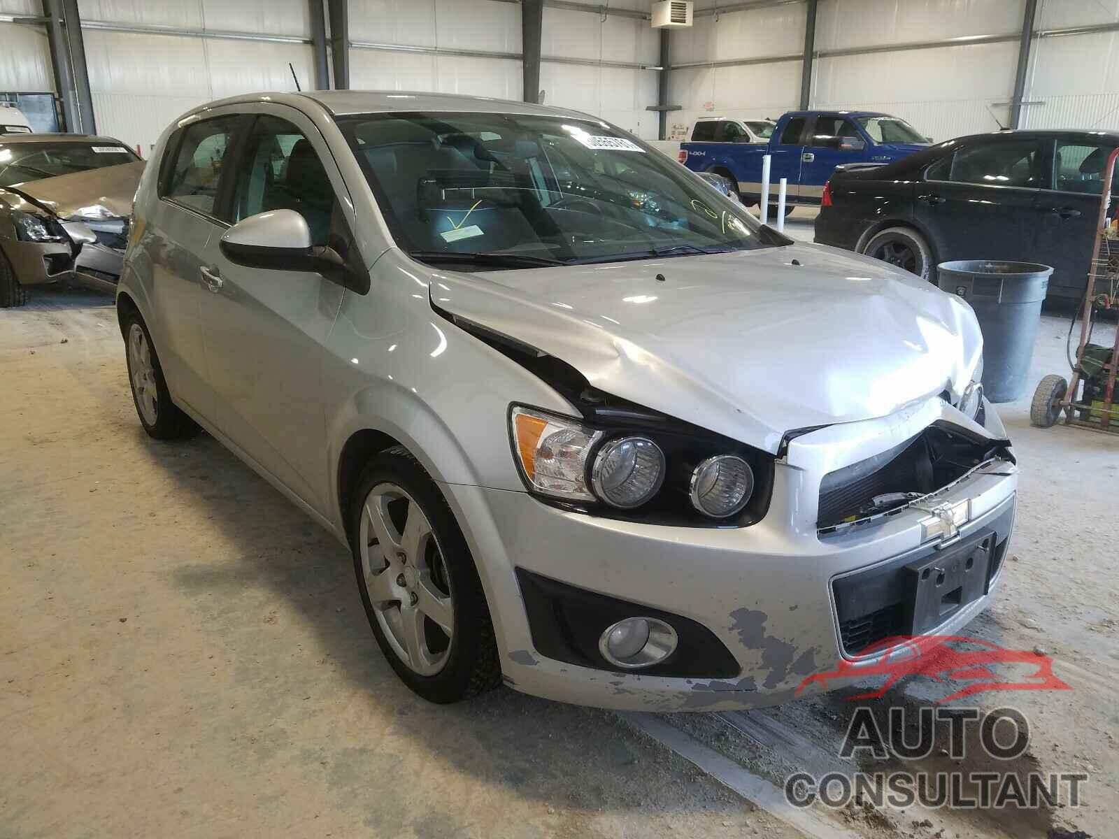 CHEVROLET SONIC 2015 - 5XYZU3LB8HG498738