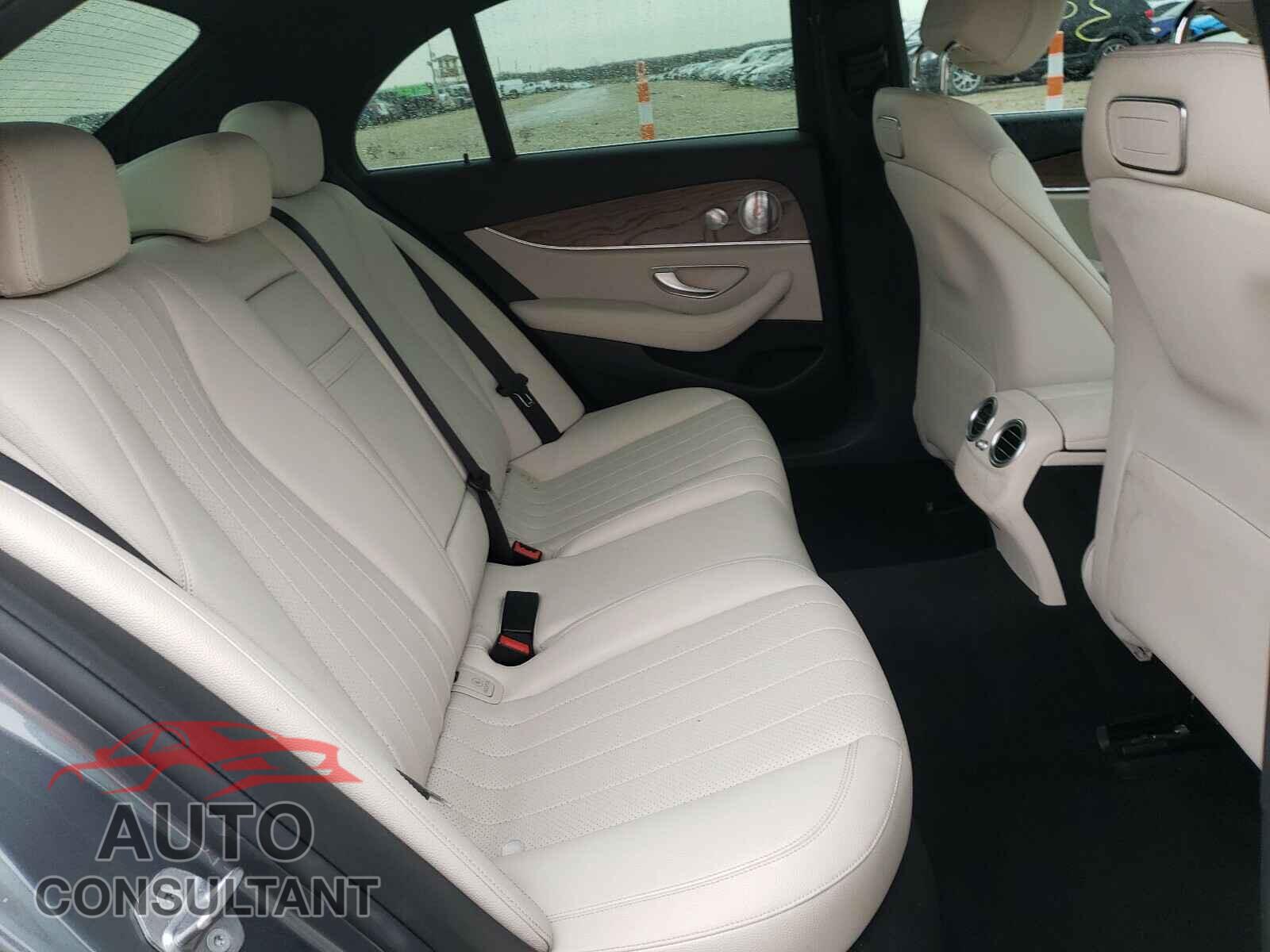 MERCEDES-BENZ E CLASS 2018 - WDDZF4JB8JA366111