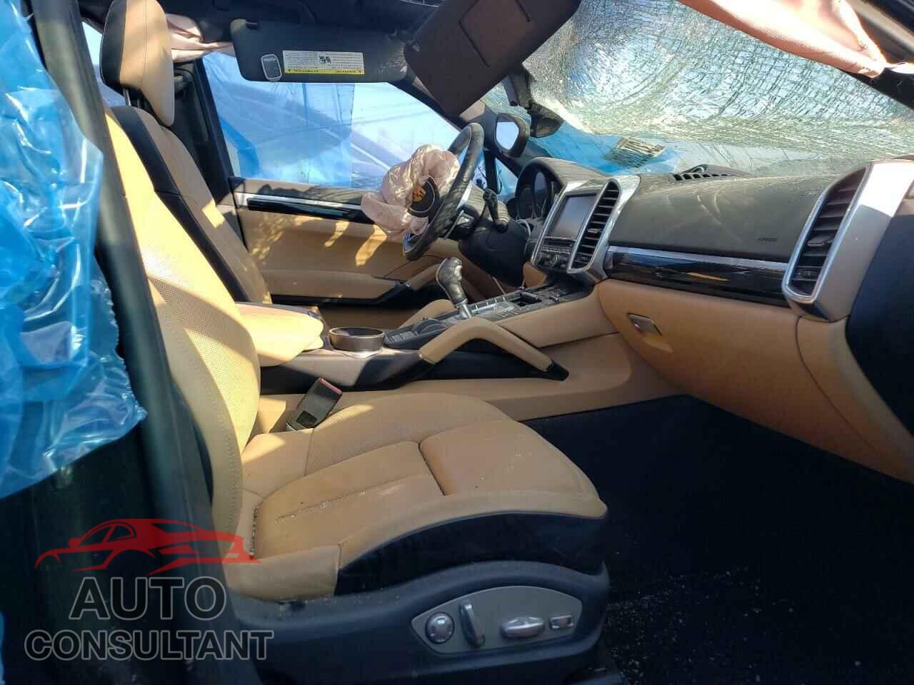 PORSCHE CAYENNE 2016 - WP1AA2A26GLA08835