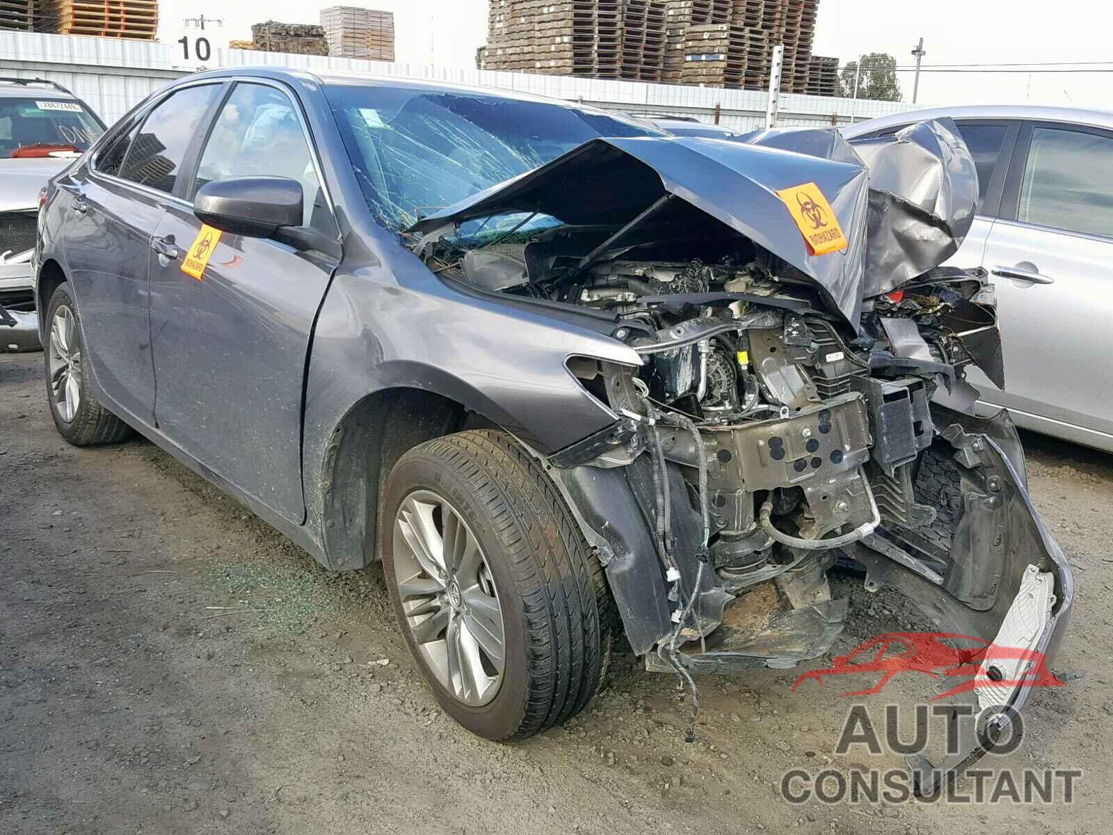 TOYOTA CAMRY 2015 - 5TFAZ5CNXGX002077