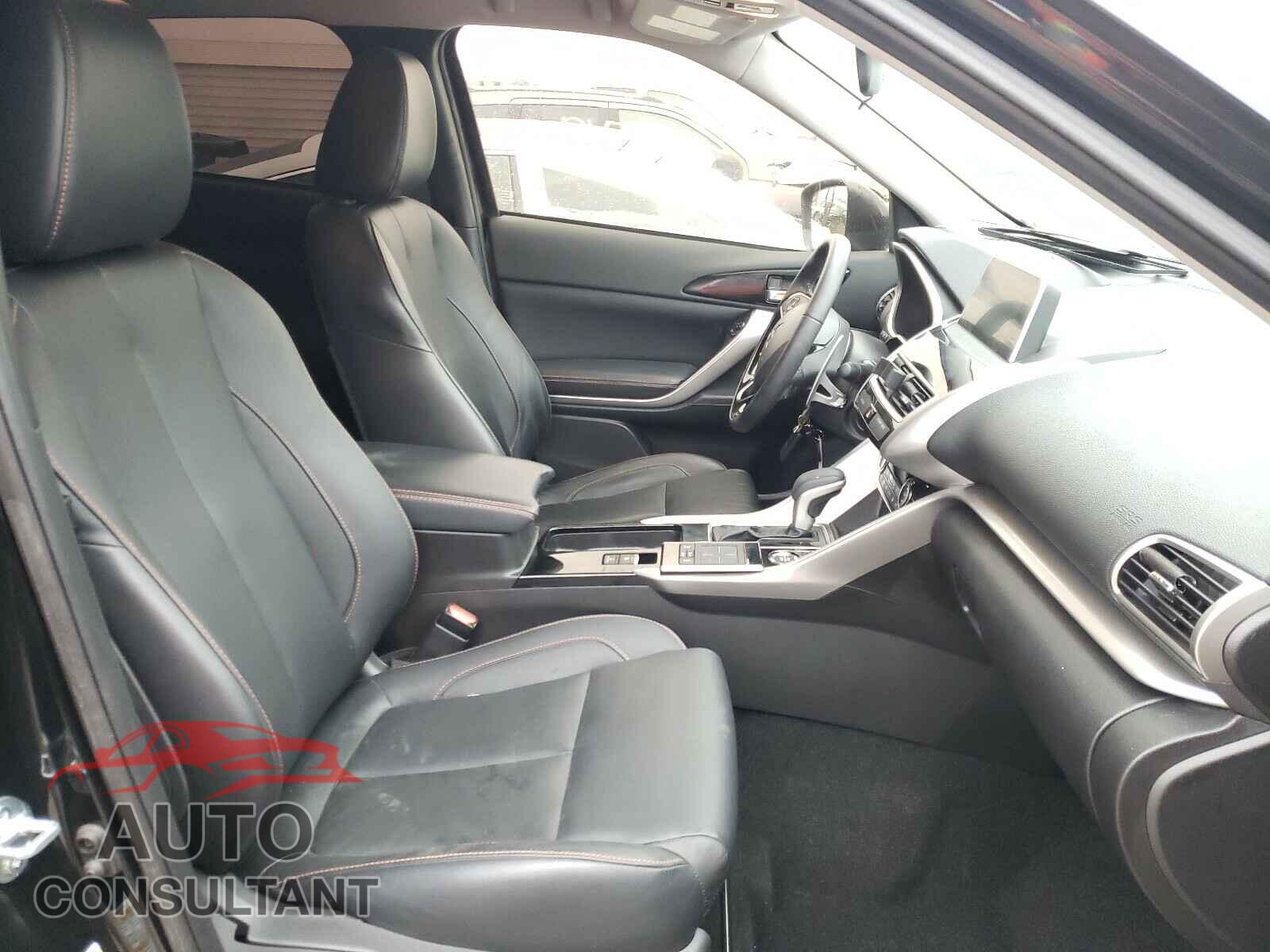 MITSUBISHI ECLIPSE 2018 - JA4AT5AA5JZ047550