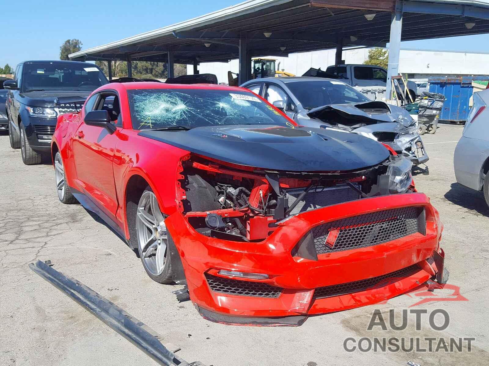 CHEVROLET CAMARO 2019 - 1G1FJ1R6XK0146843