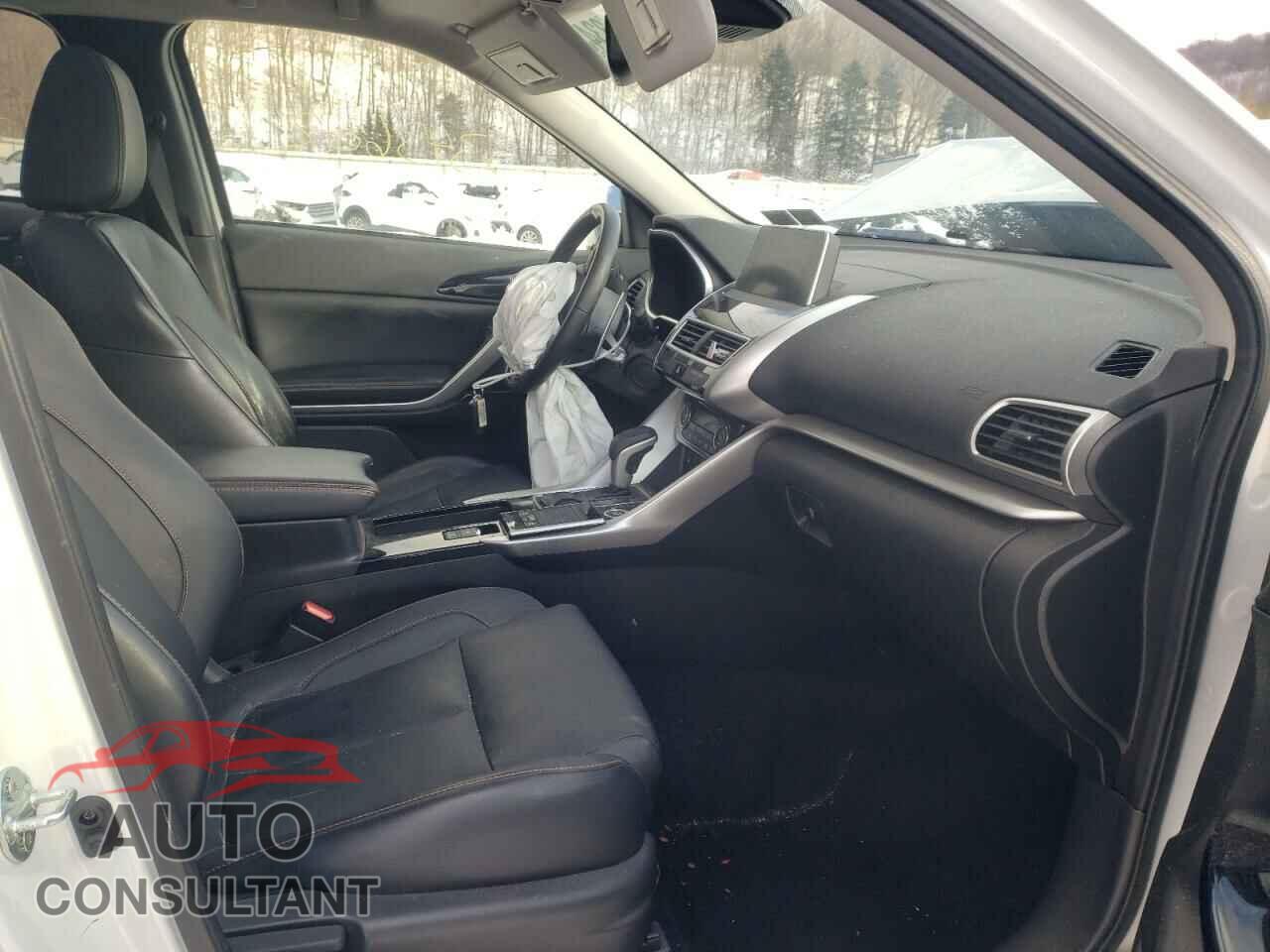 MITSUBISHI ECLIPSE 2018 - JA4AT5AA4JZ037902