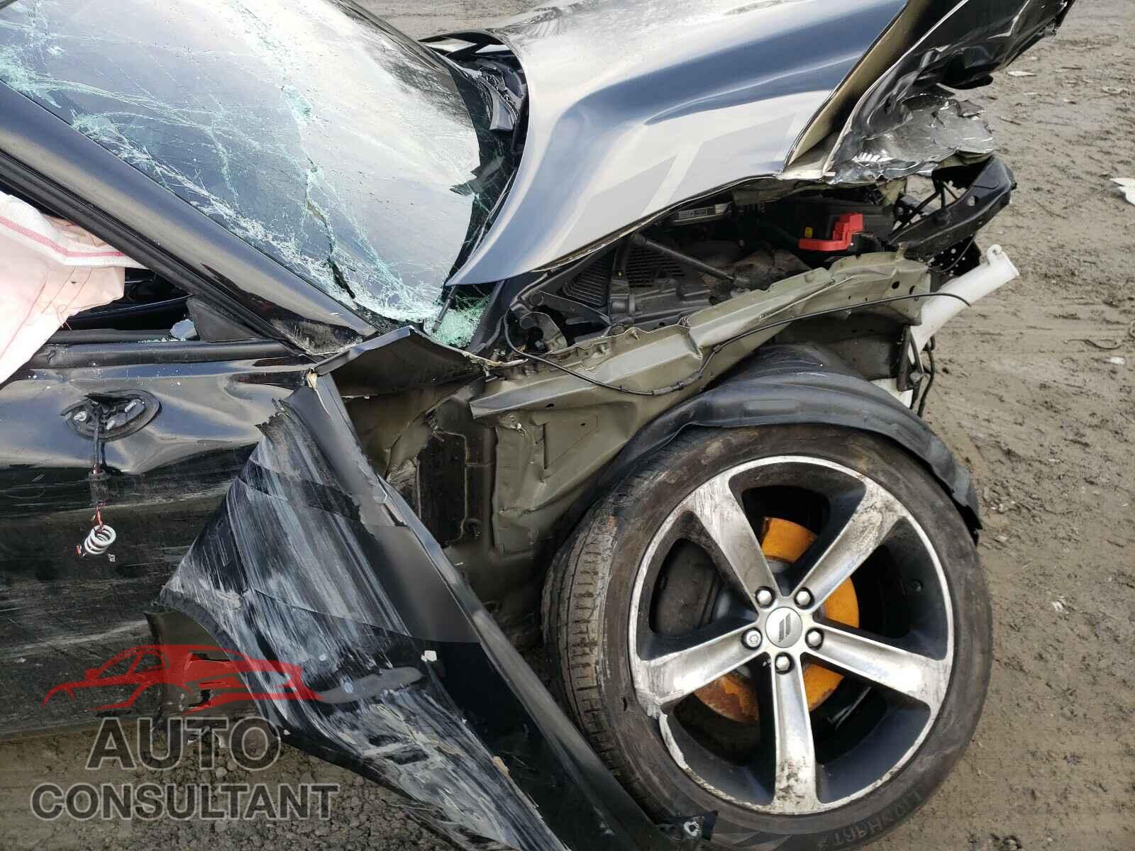 DODGE CHALLENGER 2019 - 2C3CDZBT3KH512240