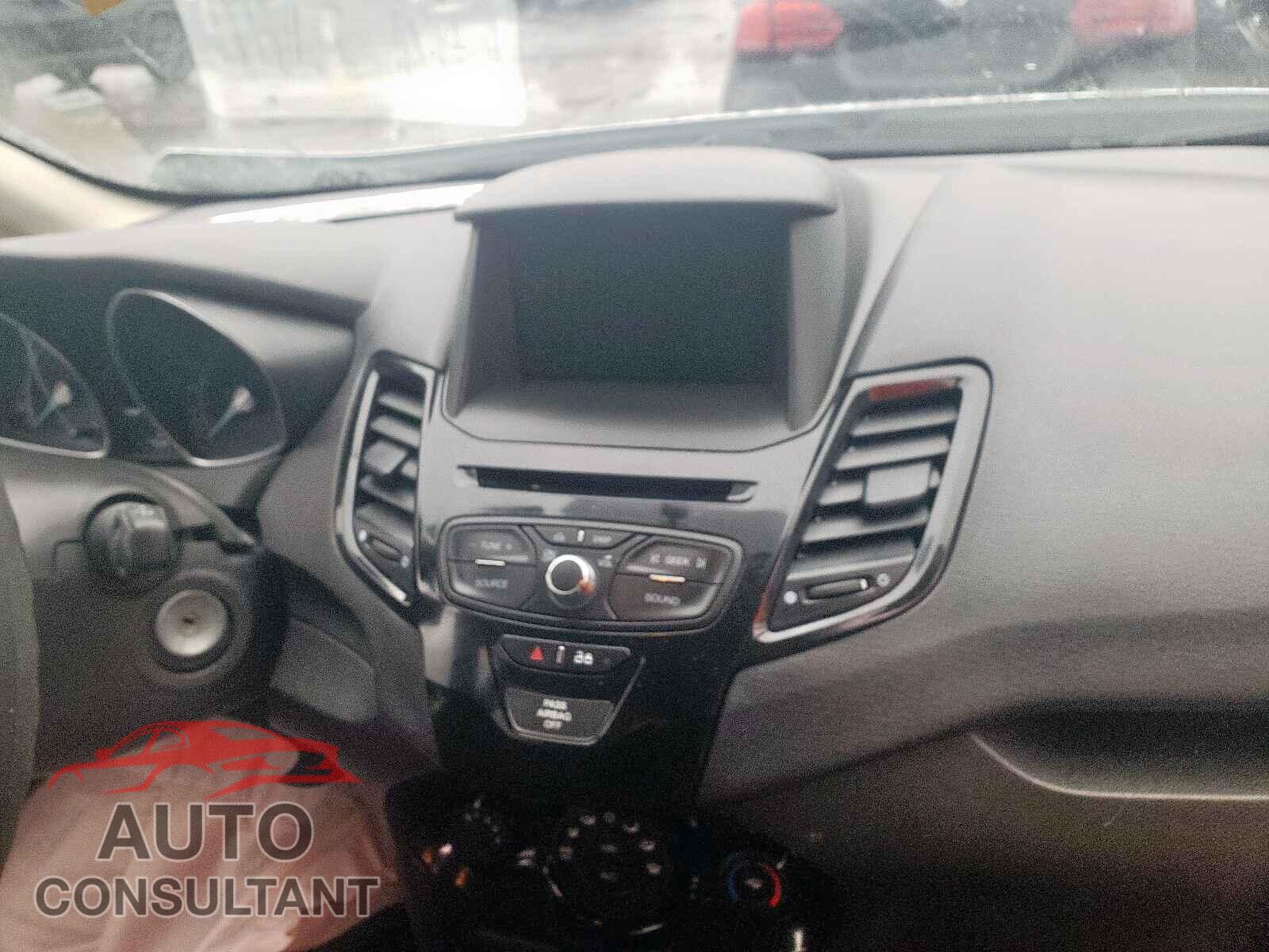 FORD FIESTA 2019 - 3FADP4EJ7KM148559