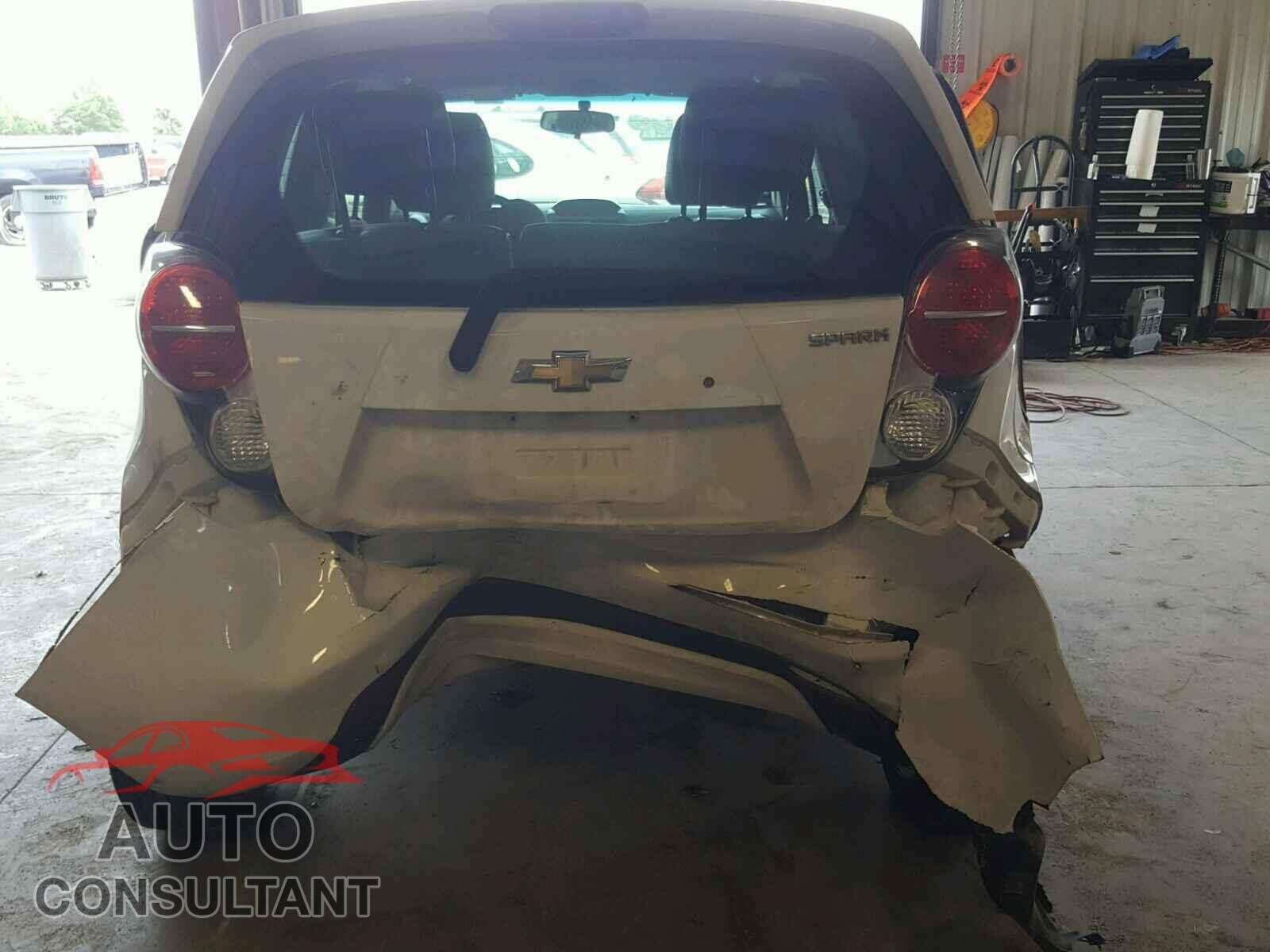 CHEVROLET SPARK 2015 - KL8CD6S91FC735506