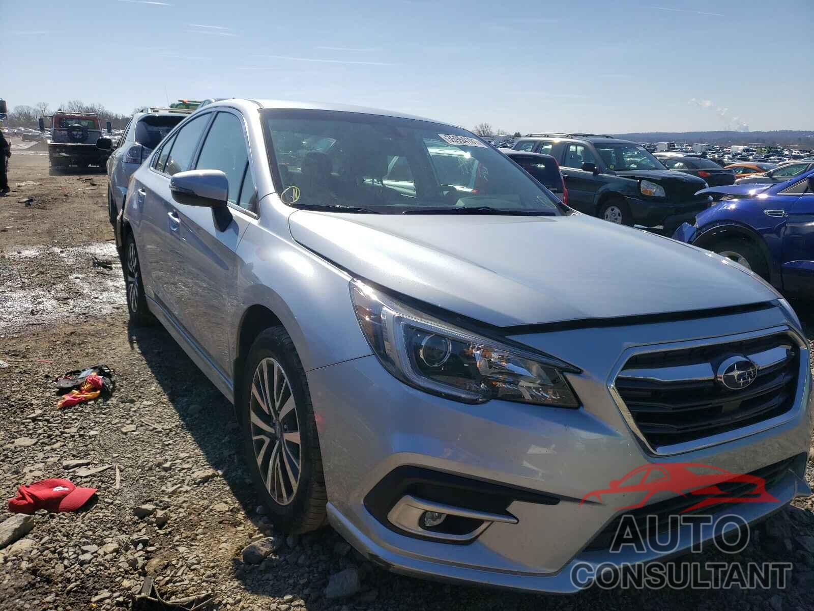SUBARU LEGACY 2018 - 4S3BNAF62J3009293